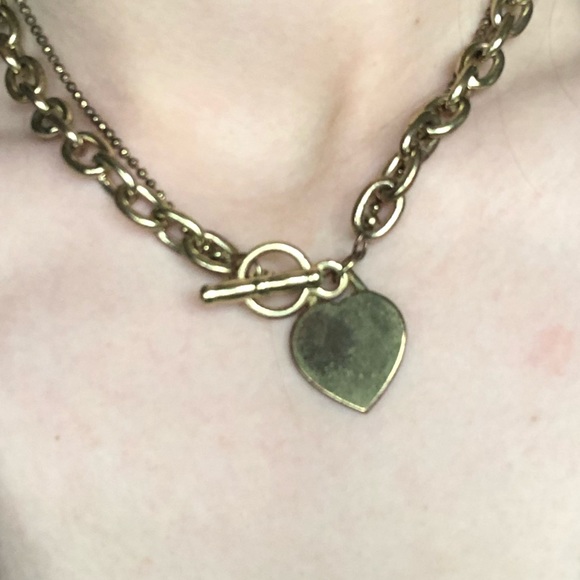 (Free over $15) double layered gold chain necklace - Picture 5 of 6